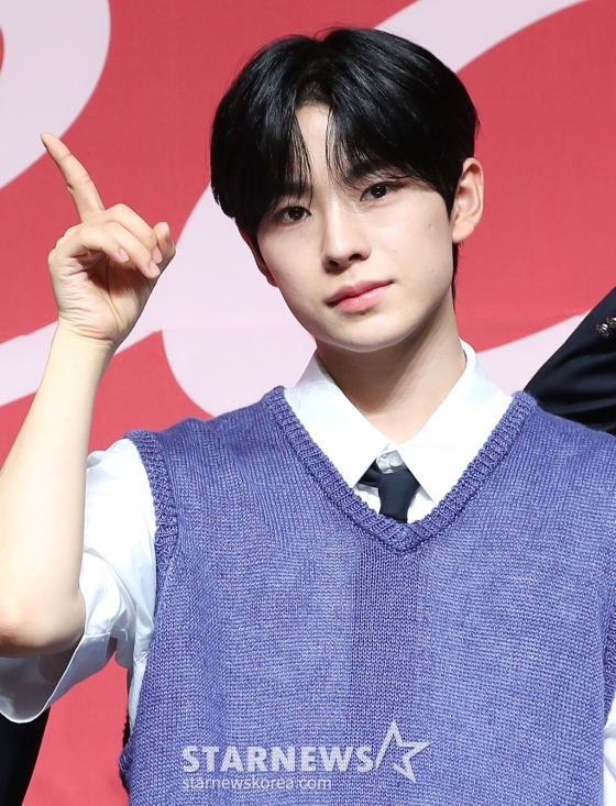 (서울=뉴스1) 권현진 기자 = 그룹 엔시티 위시(NCT WISH)의 유우시가 24일 서울 용산구 블루스퀘어에서 가진 미니 1집 ‘스테디(Steady)’ 발매 기념 쇼케이스에서 포즈를 취하고 있다. 2024.9.24/뉴스1 Copyright (C) 뉴스1. All rights reserved. 무단 전재 및 재배포, AI학습 이용 금지. /사진=(서울=뉴스1) 권현진 기자