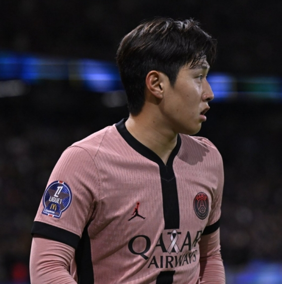 가짜 공격수로 28일(한국시간) 프랑스 파리의 파르크 데 프랭스에서 열린 2024~2025 프랑스 리그1 6라운드 스타드 렌전 선발 출전한 이강인. /사진=파리 생제르망(PSG) 공식 사회관계망서비스(SNS)