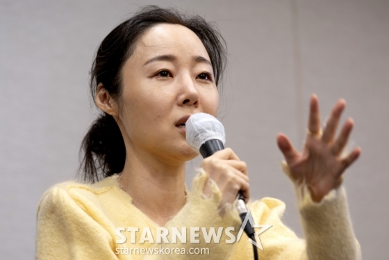 어도어 민희진 대표가 31일 오후 서울 중구 한국프레스센터 매화홀에서 긴급기자회견을 열고 같은 날 오전에 열린 어도어 임시주주총회 관련 입장을 발표하고 있다. 2024.0531 /사진=임성균