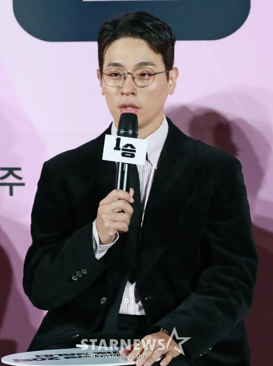배우 박정민이 28일 오전 서울 CGV용산아이파크몰에서 진행된 영화 '1승'(감독 신연식) 제작발표회에 참석해 질문에 답하고 있다. 이겨본 적 없는 감독과 이길 생각 없는 구단주, 이기는 법 모르는 선수들까지 승리의 가능성이 하나도 없는 프로 여자배구단이 1승을 위해 도전에 나서는 영화 '1승'은 오는 12월 개봉예정이다. /2024.10.28 /사진=이동훈 photoguy@