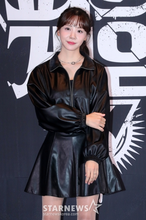 방송인 김민아가 12일 오후 서울 성동구 메가박스 성수에서 진행된 웨이브 오리지널 '피의 게임 시즌3' 제작발표회에 참석해 포즈를 취하고 있다. '피의 게임3'는 서바이벌 레전드들과 신예들이 지킬 것인가, 뺏을 것인가를 두고 벌이는 생존지능 서바이벌. 오는 15일 공개. 2024.11.12 /사진=김창현 chmt@