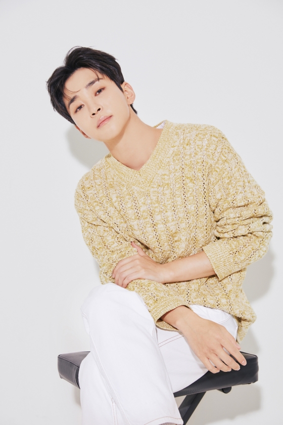 가수 딘딘 /사진제공=슈퍼벨컴퍼니