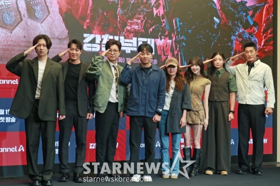 김희철, 최영재, 김성주, 신재호PD, 강숙경 작가, 츄, 장은실, 김동현 /사진=이동훈