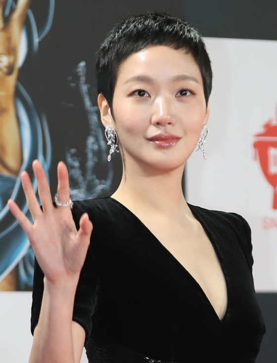 (서울=뉴스1) 권현진 기자 = 배우 김고은이 29일 서울 영등포구 여의도 KBS홀에서 열린 제45회 청룡영화상 시상식에 참석하고 있다. 2024.11.29/뉴스1  Copyright (C) 뉴스1. All rights reserved. 무단 전재 및 재배포,  AI학습 이용 금지. /사진=(서울=뉴스1) 권현진 기자
