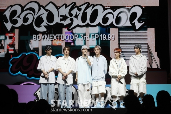 그룹 보이넥스트도어(BOYNEXTDOOR) 태산, 성호, 명재현, 이한, 리우, 운학이 9일 오후 서울 용산구 블루스퀘어에서 미니3집 '19.99' 발매 기념 쇼케이스를 열고 인사말을 하고있다. 2024.09.09 /사진=임성균