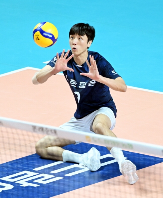 대한항공 곽승석이 리베로로 나선 모습. /사진=KOVO 제공