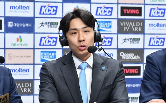 소노 김태술 감독이 18일 KT전 종료 후 방송인터뷰를 하고 있다. /사진=KBL 제공