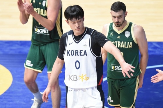 신승민이 국가대표 유니폼을 입고 뛰고 있다. /사진=대한민국농구협회 제공