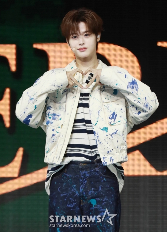 7인조 다국적 보이그룹 클로즈 유어 아이즈(CLOSE YOUR EYES) 마징시앙이 2일 오후 서울 광진구 예스24라이브홀에서 진행된 데뷔 앨범 '이터널티' 발매기념 쇼케이스에서 포즈를 취하고 있다. /2025.04.02 /사진=이동훈 photoguy@