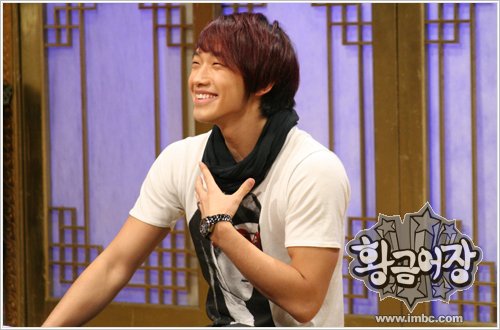 '무릎팍도사'에 출연한 비. <사진제공=MBC홈페이지>