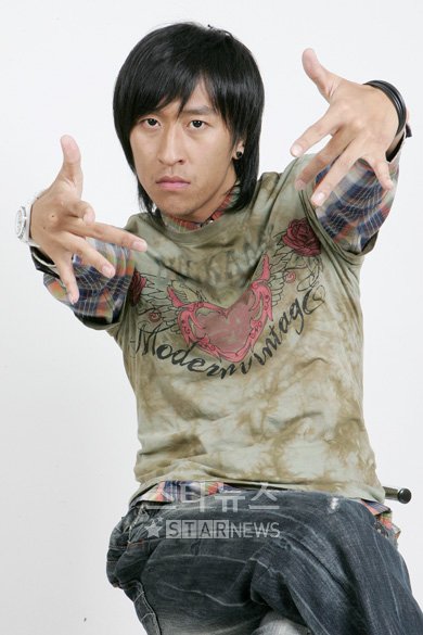 의류매장 '바트'를 오픈한 빽가 ⓒ임성균 기자 tjdrbs23@