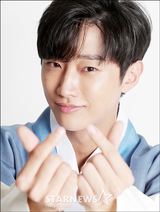 진영 