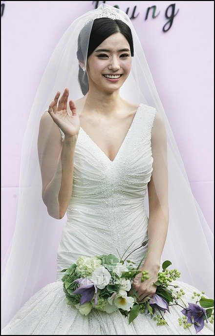 웨딩드레스를 입고 나타난 한채영. 사진=홍기원 기자 xanadu@