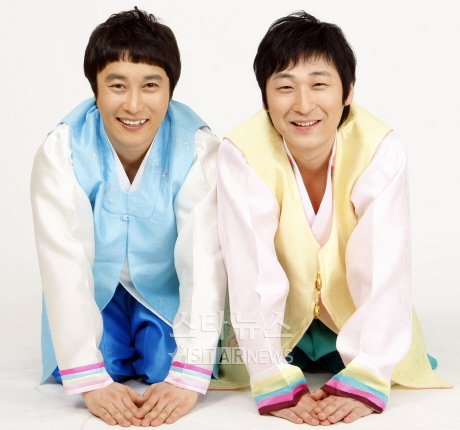 KBS 2TV '개그콘서트'의 '달인' 코너로 인기를 얻고 있는 개그맨 김병만(왼쪽)과 노우진 ⓒ임성균 기자 tjdrbs23@