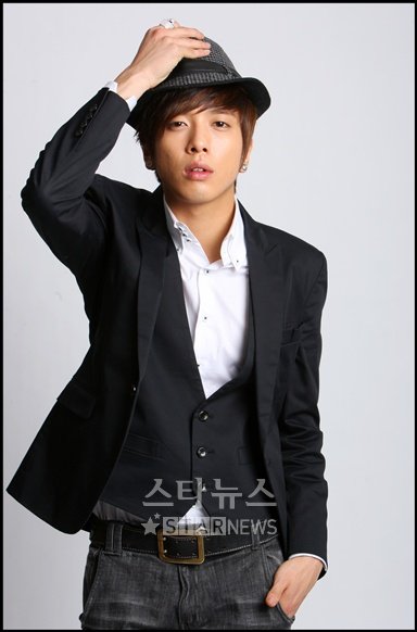 신인그룹 씨엔블루의 리더 정용화 ⓒ이명근 기자 qwe123@