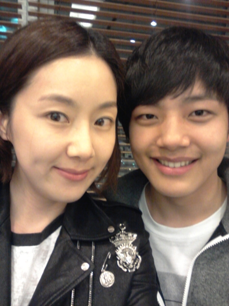 개그우먼 김지혜(왼쪽)과 배우 여진구. ⓒ출처=김지혜 트위터
