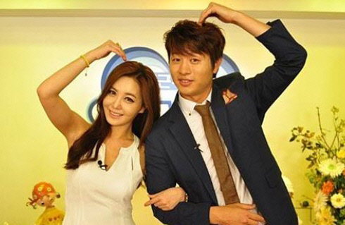 강예빈(왼쪽)과 유상무 <사진=유상무 미투데이>