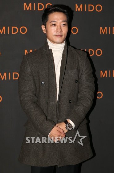 가수 알렉스 / 사진=이동훈 기자