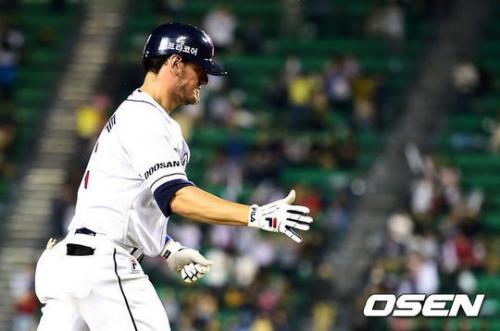 25일 한화전에서 부상으로 경기에서 빠진 칸투. /사진=OSEN