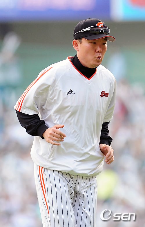 롯데 주형광 코치. /사진=OSEN