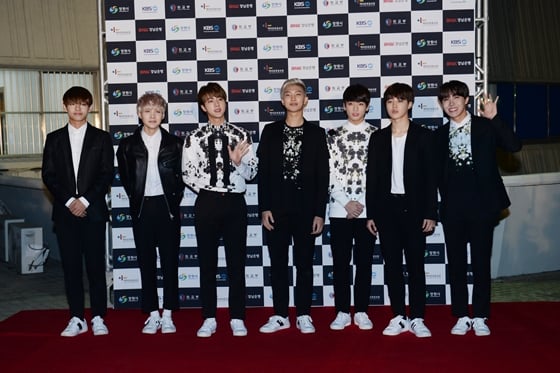 '2015 K팝 월드 페스티벌 인 창원'에 축하공연을 한 방탄소년단/사진제공=KBS