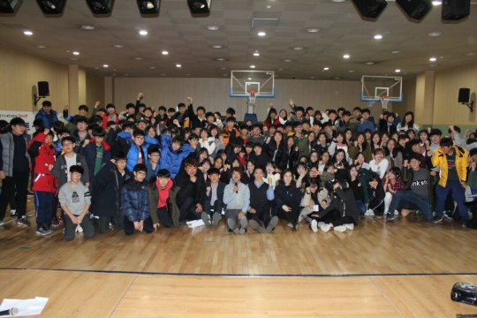 SK 채병용이 청소년 대상 토크콘서트에 참가했다. /사진=SK와이번스 제공