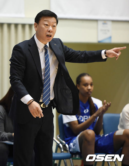 김영주 감독.