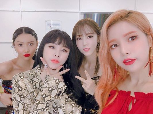 /사진=마마무 공식 인스타그램 캡처
