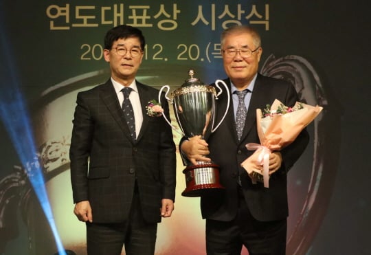 최경부마주(오른쪽)/사진제공=한국마사회