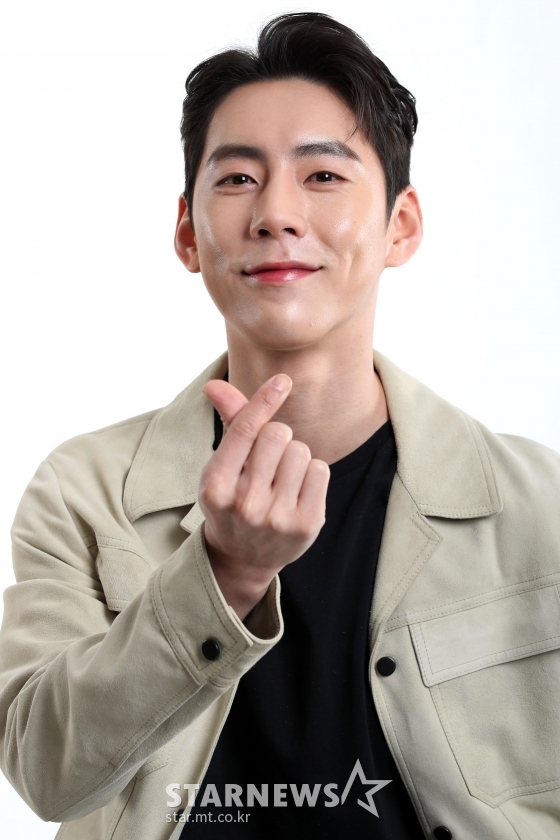 뮤지컬배우 겸 현대무용가 한선천 /사진=임성균 기자