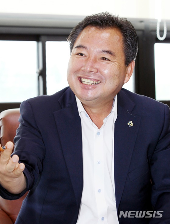 당선 무효가 확정된 이윤행 함평군수./사진=뉴시스