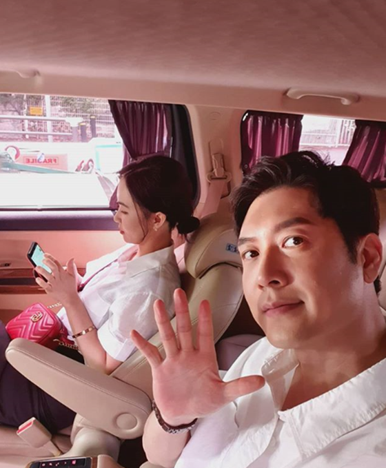 조현재와 그의 아내 박민정./사진=조현재 인스타그램