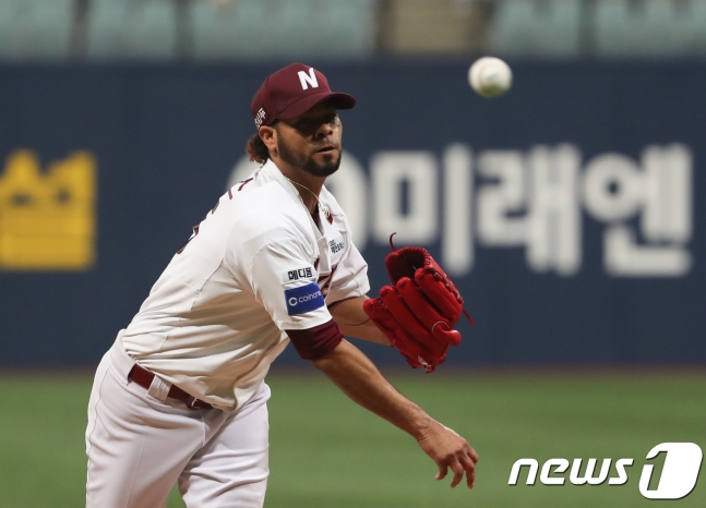 2018시즌 히어로즈 유니폼을 입었던 로저스. /사진=뉴스1