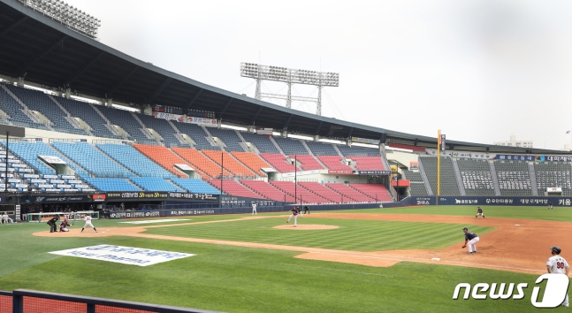 무관중으로 열리고 있는 KBO 리그. /사진=뉴스1