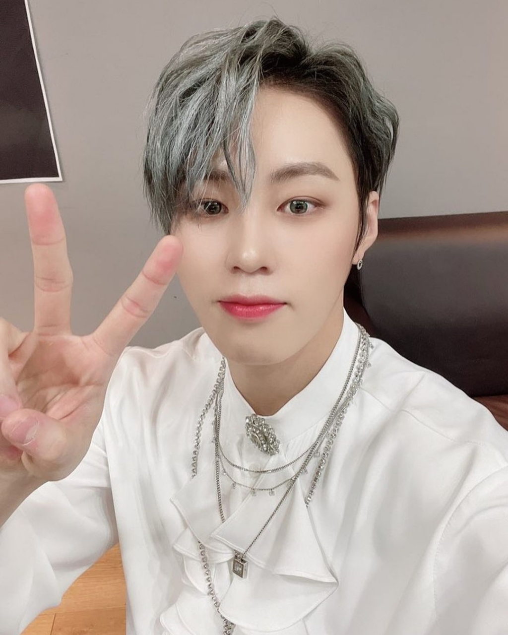 /사진=하성운 공식 인스타그램