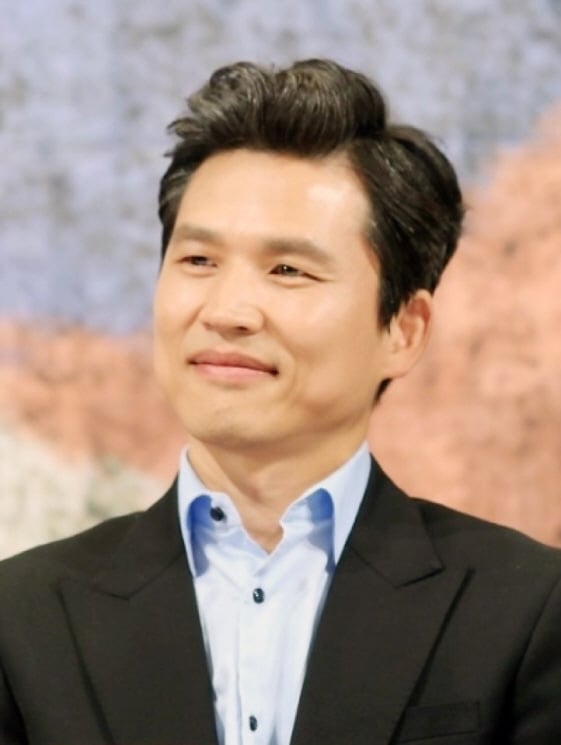 롯데컬처웍스가 '추노' 곽정환PD를 영입해 드라마 사업 부문을 강화한다.