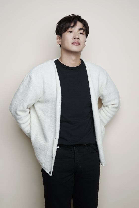 안재홍이 강형철 감독의 '하이파이브'에 출연해 2년여만에 스크린에 복귀한다.