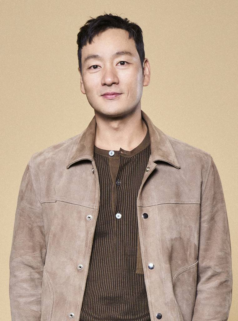 넷플릭스 영화 '야차'(감독 나현)의 주연배우 박해수가 15일 오전 화상으로 진행된 인터뷰를 위해 포즈를 취하고 있다. 스파이들의 최대 접전지 중국 선양에서 일명 '야차'가 이끄는 국정원 비밀공작 전담 블랙팀과 특별감찰 검사, 그리고 각국 정보부 요원들의 숨막히는 접전을 그린 첩보 액션 영화 '야차'는 전 세계 영화 부문 3위에 랭크됐다. /사진제공=넷플릭스 2022.04.15 /사진=이동훈 기자 photoguy@