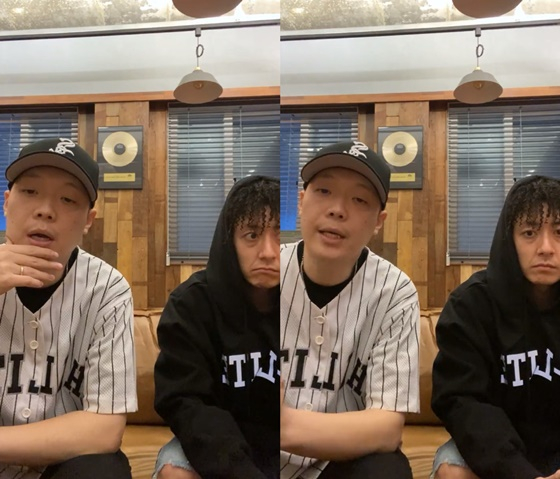 하이라이트레코즈 해산을 발표하는 팔로알토(왼쪽)와 허클베리피 /사진=팔로알토 인스타그램 라이브 캡처