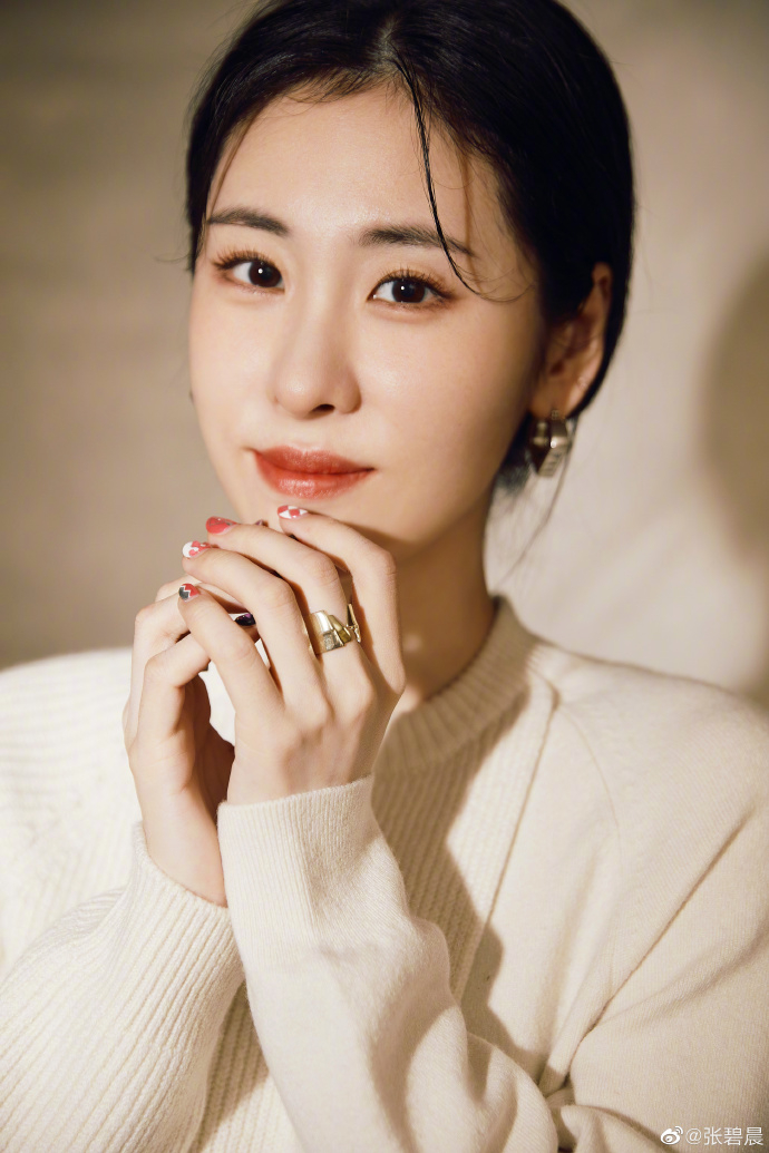 가수 장비천 /사진=장비천 웨이보
