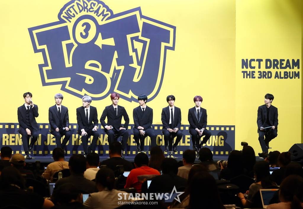 보이 그룹 NCT DREAM(엔시티 드림) 재민이 17일 오후 서울 송파구 롯데호텔 월드에서 진행된 정규 3집 'ISTJ'(아이에스티제이) 발매 기념 기자간담회에 참석해 취재진 질의에 답하고 있다. 이번 앨범명과 동명의 타이틀 곡 'ISTJ'는 하이브리드 힙합 댄스 곡으로 가사에는 MBTI의 정형화된 틀을 깨고, ISTJ인 상대를 해석하는 나만의 방법을 가졌다는 ENFP의 자신감에 찬 이야기를 담았으며 NCT DREAM만의 색깔로 해석한 MBTI는 어떤 매력일지 궁금증을 고조시킨다. 2023.07.17 /사진=김창현 기자 chmt@