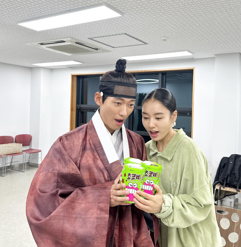 안은진, 남궁민 /사진=인스타그램