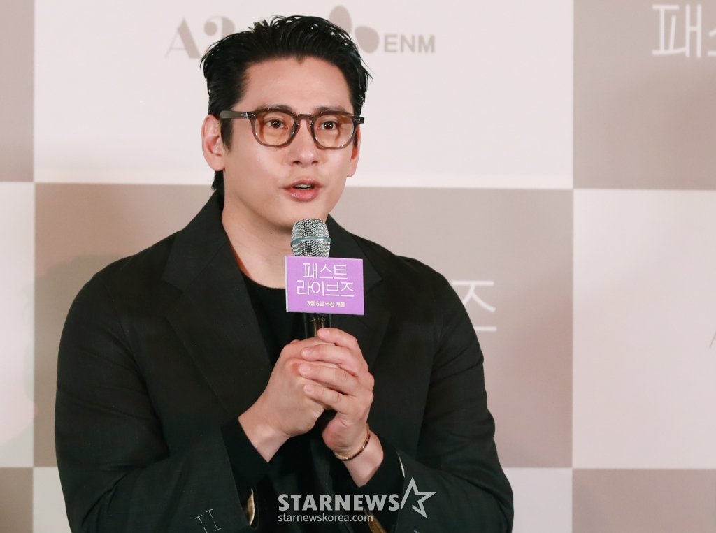 배우 유태오가 28일 오후 서울 CGV용산아이파크몰에서 진행된 영화 '패스트 라이브즈'(감독 셀린 송) 언론시사회 및 기자간담회에 참석해 질문에 답하고 있다. /2024.02.28 /사진=이동훈