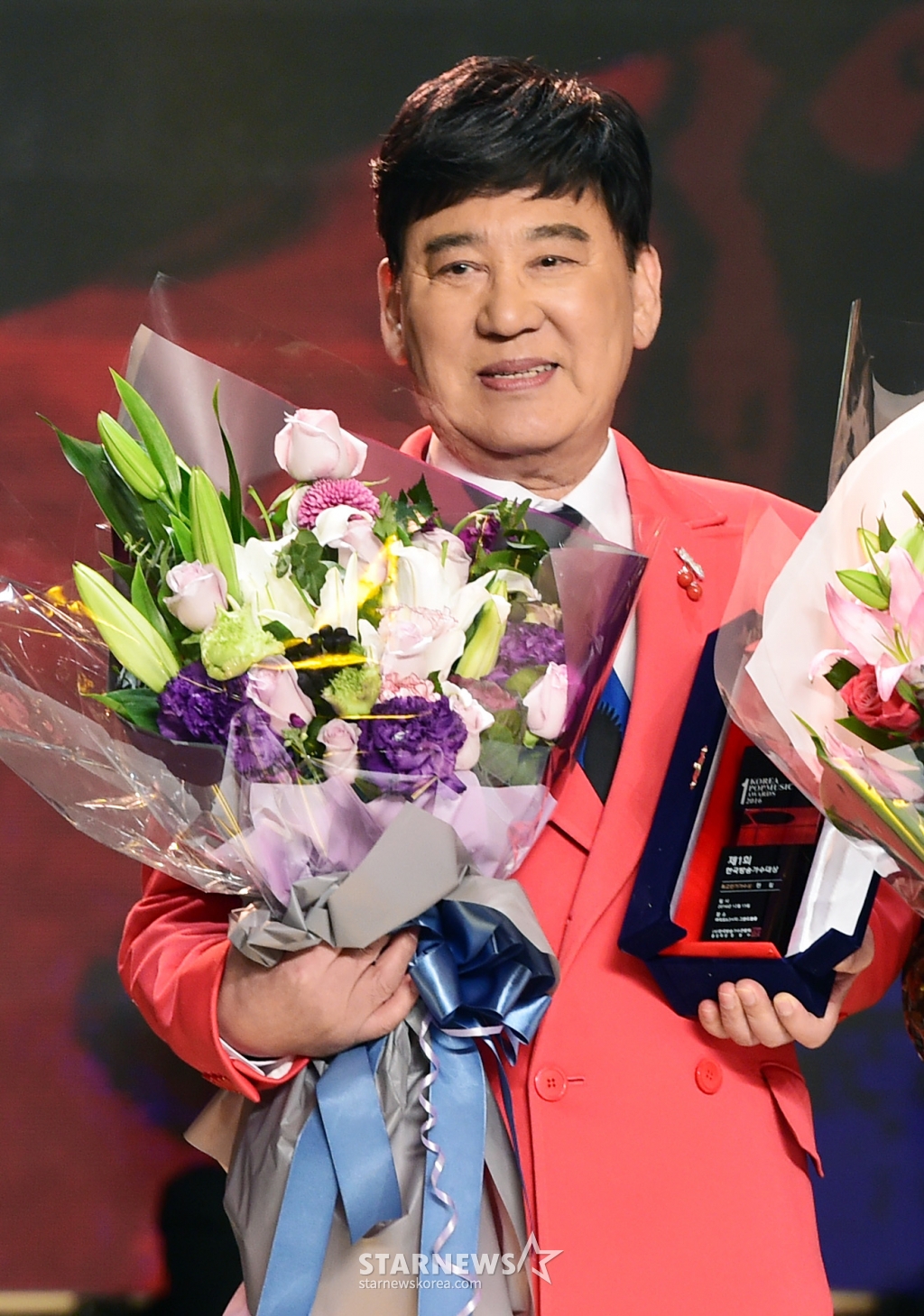 (서울=뉴스1) = ‘봉선화 연정’, ‘싫다 싫어’ 등의 유행가를 남긴 가수 현철이 지난 15일 밤 별세했다. 고인은 1969년 ‘무정한 그대’로 데뷔했으며 1982년 발표한 ‘앉으나 서나 당신생각’으로 인기를 끌기 시작했다. 고인의 빈소는 서울아산병원에 마련될 예정이다. (뉴스1 DB) 2024.7.16/뉴스1 Copyright (C) 뉴스1. All rights reserved. 무단 전재 및 재배포, AI학습 이용 금지. /사진=(서울=뉴스1)