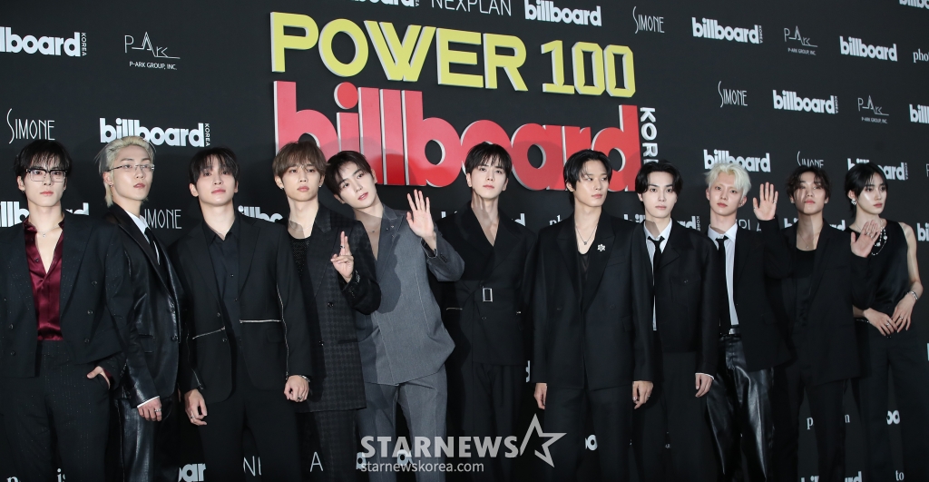 (서울=뉴스1) 권현진 기자 = 더보이즈 에릭(왼쪽부터)과 케빈, 상연, 선우, 현재, 영훈, 주연, 주학년, 큐, 제이콥, 뉴가 27일 서울 중구 신라호텔 영빈관에서 열린 ‘빌보드 케이 파워 100(Billboard K POWER 100)’ 행사에 참석해 포즈를 취하고 있다. 2024.8.27/뉴스1 Copyright (C) 뉴스1. All rights reserved. 무단 전재 및 재배포, AI학습 이용 금지. /사진=(서울=뉴스1) 권현진 기자