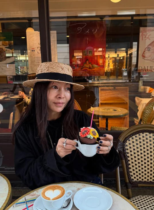 사진=황신혜 인스타그램