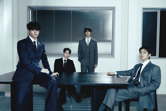 하이라이트 /사진제공=어라운드어스