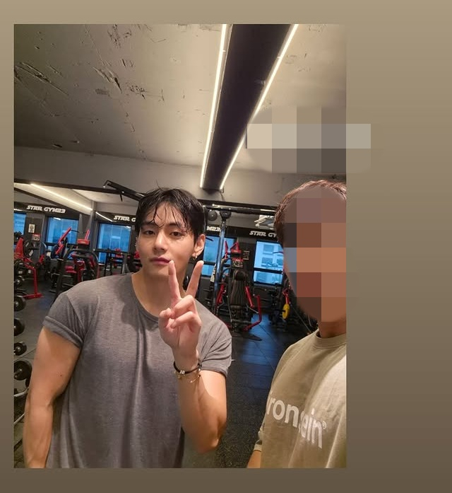 /사진=방탄소년단 뷔 SNS
