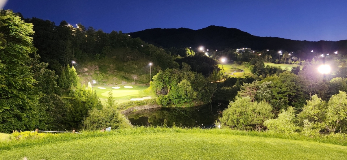 스톤코스 4번홀에서 바라본 야경