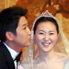 [포토]신동엽, 뽀뽀하려다 말고 카메라 '힐끗'